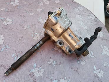 Auto delovi: Puž(glava) volana Lada 2107 Rivu, Lada 2104 Karavan, Lada 2105 Lada — 2