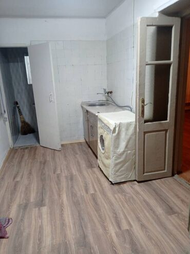 Uzunmüddətli kirayə mənzillər: Nerimanov metrosuna yaxin 2 otaq bina evi 5/1 kiraye verilir Aileye ve -da lalafo.az — 12 Uzunmüddətli kirayə mənzillər: Nerimanov metrosuna yaxin 2 otaq bina evi 5/1 kiraye verilir Aileye ve — 12