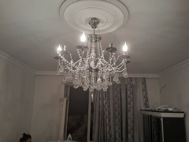 Kia: Çılçıraq, 8 lampa, Metal