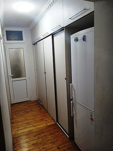 Köhnə tikili: Mingəçevir şəhər QRES qəsəbəsində, 4 saylı orta məktəbin yanında 5 — 26