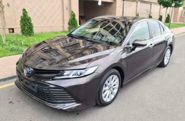 самая дорогая машина в кыргызстане 2023: Toyota Camry: 2021 г., 2.5 л, Автомат, Гибрид, Седан
