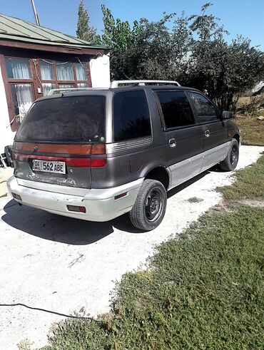 авто рынок: Mitsubishi Space Wagon: 1992 г., 2 л, Механика, Бензин, Внедорожник