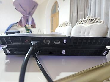 çoxlu oyun: PlayStation 4 (PS4) konsolu – komplektdə DualShock 4 idarəetmə pultu — 4