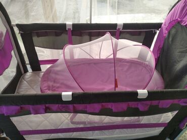 Manejlər: Uşaq üçün qatlanan beşik/yarım beşik tipli portativ maneyş