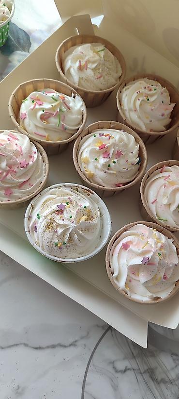 Выпечка, хлебобулочные изделия: Домашняя выпечка на заказ. Ассортимент: - Капкейки с — 5