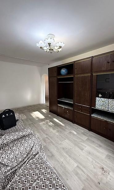 58: 3 комнаты, 58 м², 4 мкр 104 серия, 4 этаж, Косметический ремонт — 2