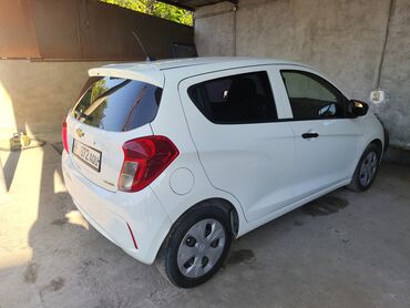 chevrolet prizm: Chevrolet Spark: 2018 г., 1 л, Механика, Бензин, Хэтчбэк