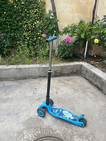 3 tekerli velosiped type 1: Uşaq skateri – 3 təkərli, qatlanan model.İşlənmişdir lakin işlək — 3