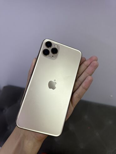 Apple iPhone: IPhone 11 Pro Max, Б/у, 64 ГБ, Золотой, Защитное стекло, Чехол, Коробка, 74 %