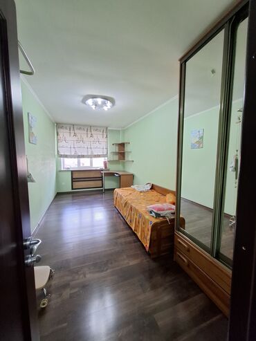 квартиры в токмоке: 4 комнаты, 95 м², Индивидуалка, 2 этаж, Косметический ремонт
