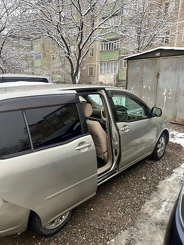 Toyota: Toyota Raum: 2004 г., 1.5 л, Автомат, Бензин, Минивэн — 5