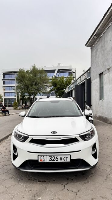 Kia: Kia Stonic: 2017 г., 1.6 л, Автомат, Дизель, Кроссовер