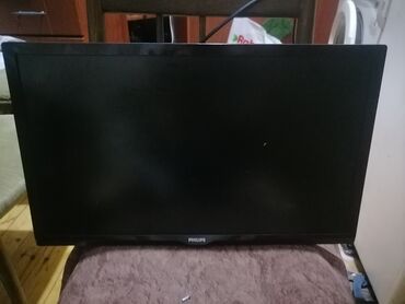 72 ekran tv: İşlənmiş Televizor Riffle 40" UHD (3840x2160), Ünvandan götürmə