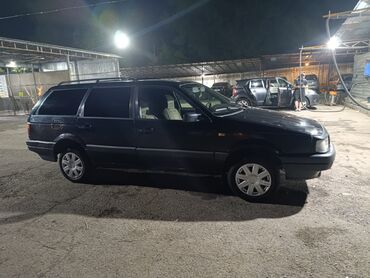 Volkswagen: Volkswagen Passat: 1989 г., 1.8 л, Механика, Бензин, Универсал