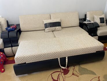 Divanlar: Künc divan, İşlənmiş, Açılan, Bazasız, Parça, Çatdırılma yoxdur