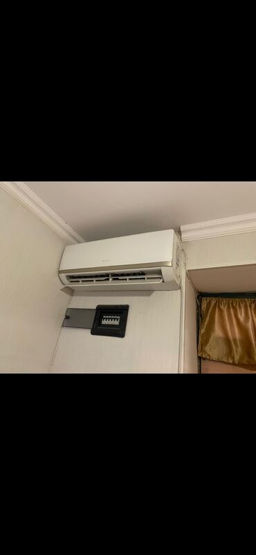 kondisioner 2 ci əl: Gree 35 kv kondisioner 330 Azn. Ideal veziyyetde. Unvan Gunesli