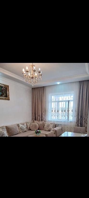 uqlavoy divanlar: Şıq klassik üslubda qonaq otağı üçün dəst: - Tavan üçün kristal asmalı — 1