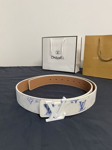 david jons torbe: Male, Louis Vuitton, Material: Leather