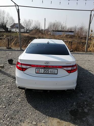 мерс гелинваген: Hyundai Grandeur: 2015 г., 3 л, Автомат, Газ, Седан