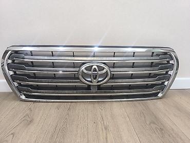 lend cruizer: Решетка радиатора Toyota 2013 г., Б/у, Оригинал — 1