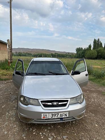 Daewoo Nexia: 2010 г., 1.6 л, Механика, Бензин, Седан at lalafo.kg Daewoo Nexia: 2010 г., 1.6 л, Механика, Бензин, Седан