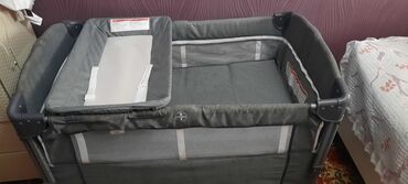 Манежи-кровати: Манеж-кровать, Б/у, Складной, Другой материал — 3