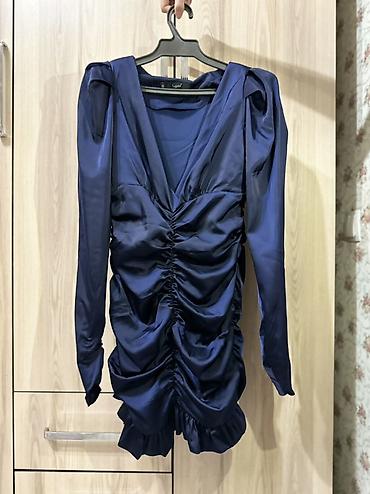 Вечерние платья: Вечернее платье, Коктейльное, Короткая модель, Атлас, С рукавами, M, S — 3