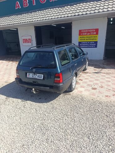 Volkswagen: Volkswagen Vento: 1995 г., 1.8 л, Бензин, Универсал