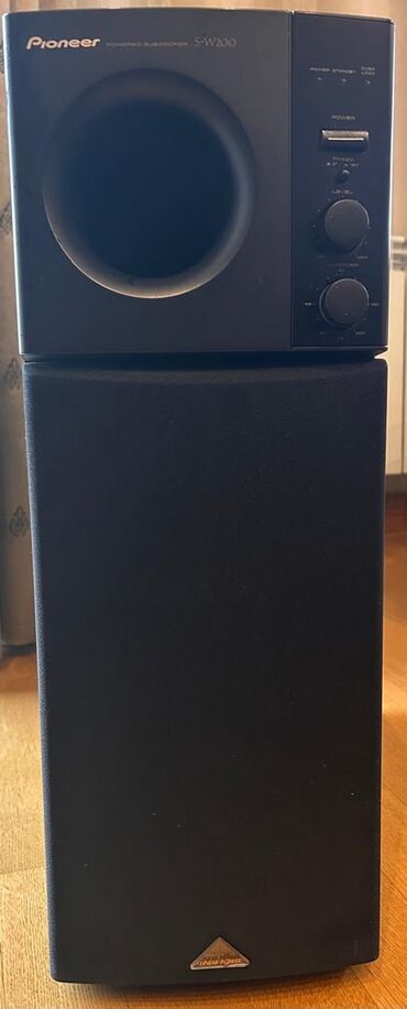 проекция на лобовое стекло бишкек: Вся информация на фото,Сабвуфер практически не использованный