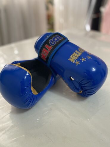 сколько стоит перчатки для бокса: Совсем новые перчатки,размер s