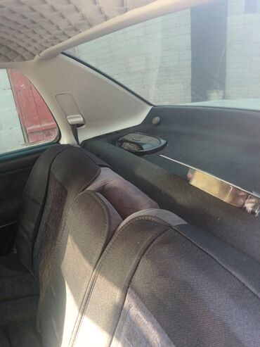 Volkswagen: Volkswagen Vento: 1994 г., 1.8 л, Механика, Бензин, Седан — 18