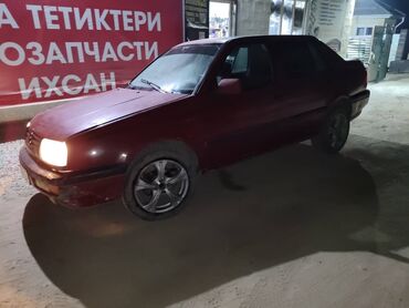 Volkswagen: Volkswagen Vento: 1993 г., 1.8 л, Механика, Бензин, Седан