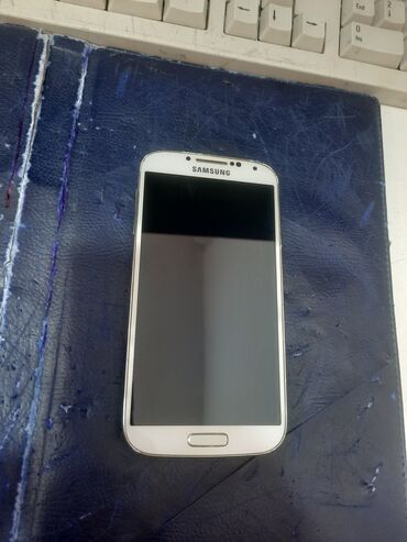 s4 qiymeti: Samsung Galaxy S4 | İşlənmiş | 16 GB | rəng - Ağ