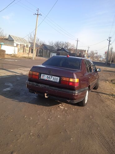 азамат авторынок: Volkswagen Vento: 1992 г., 1.8 л, Механика, Бензин, Седан