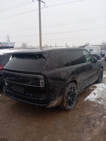 Аренда инструментов: Кроссовер/внедорожник ZEEKR 9X ultra премиум‑класса с выразительной — 18