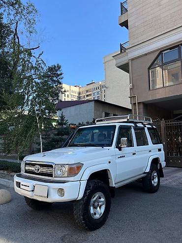 lend cruizer: Toyota Land Cruiser: 2014 г., 4.2 л, Механика, Дизель, Внедорожник — 1