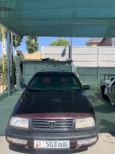 подлокотник на венто: Volkswagen Vento: 1995 г., 1.8 л, Механика, Бензин, Седан