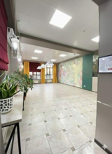 Аренда офисов: Аренда офисов, 100 м², В жилом комплексе, С отдельным входом, 1 линия, С отдельной кухней — 2