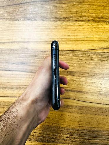 iphone s: IPhone 11 Pro, Space Gray, Face ID — 7