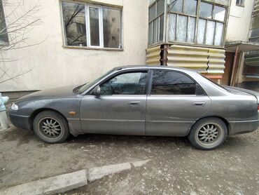 mazda demio: Mazda 626: 1992 г., 1.8 л, Механика, Бензин, Седан