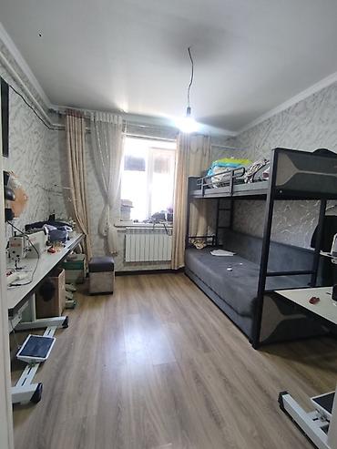 Продажа коттеджей и домов: 📍 В Сокулукском районе в с. Маловодное продаётся дом . 🏡Просторный — 11