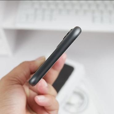 Apple iPhone: IPhone 11, 64 GB, Qara, Face ID — 6