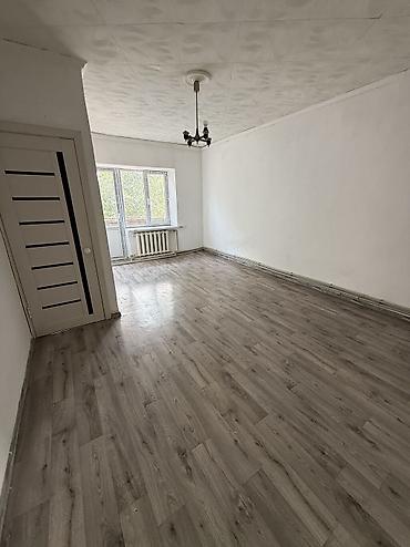 Квартиры: 2 комнаты, 35 м², Хрущевка, 2 этаж, Косметический ремонт — 1