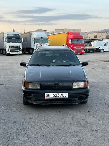 машина электромобиль: Volkswagen Passat: 1991 г., 1.8 л, Механика, Бензин, Универсал