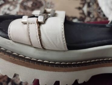 Босоножки, сандалии, шлепанцы: Босоножки at lalafo.kg — 4 Босоножки, сандалии, шлепанцы: Босоножки — 4