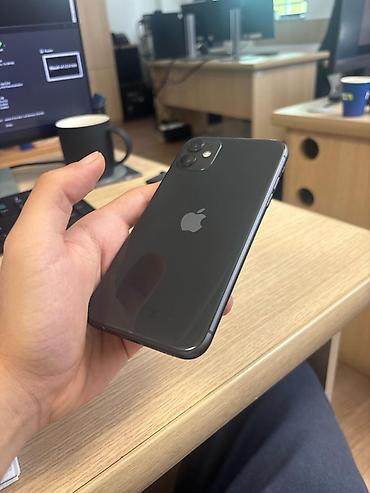 Apple iPhone: IPhone 11, Новый, 128 ГБ, Черный, Чехол, 94 % — 2