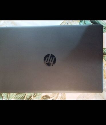 notbuk hp: HP 17.3 ", Intel Core i3, 512 GB