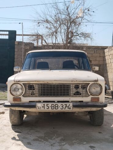 VAZ (LADA): Vaz 21011.Mator Saz vəziyyətdədir Akkumlyator təzə dir istəyən gəlib