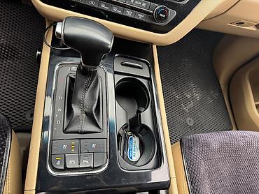 Kia: Kia Carnival: 2017 г., 2.2 л, Автомат, Дизель, Лимузин — 13