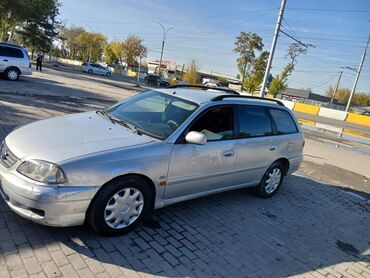 Toyota: Toyota Avensis: 2002 г., 2 л, Механика, Дизель, Универсал